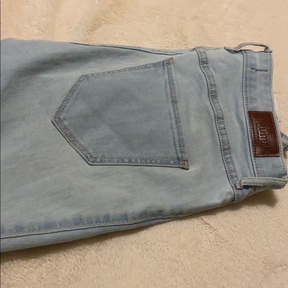 Jeans - Picture 1 of 3